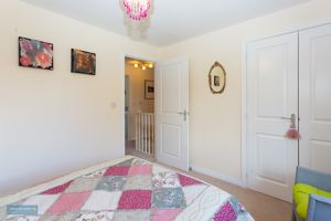 Bedroom- click for photo gallery